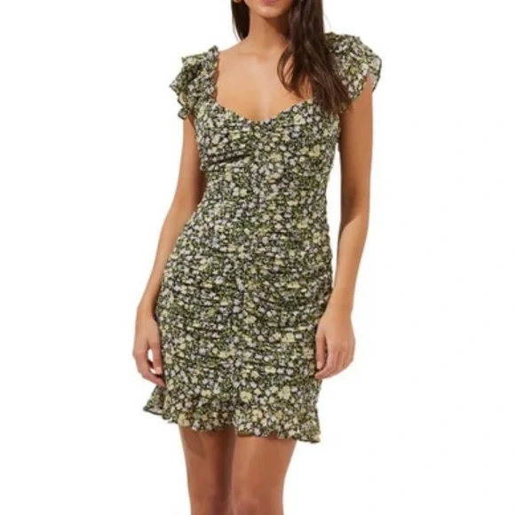 ASTR the Label Floral Ruched Dress (Small) - Picture 4 of 4